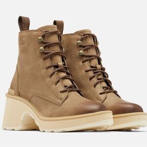 SOREL Women's Hi-Line Heel Lace Boot, size 8 1/2 US